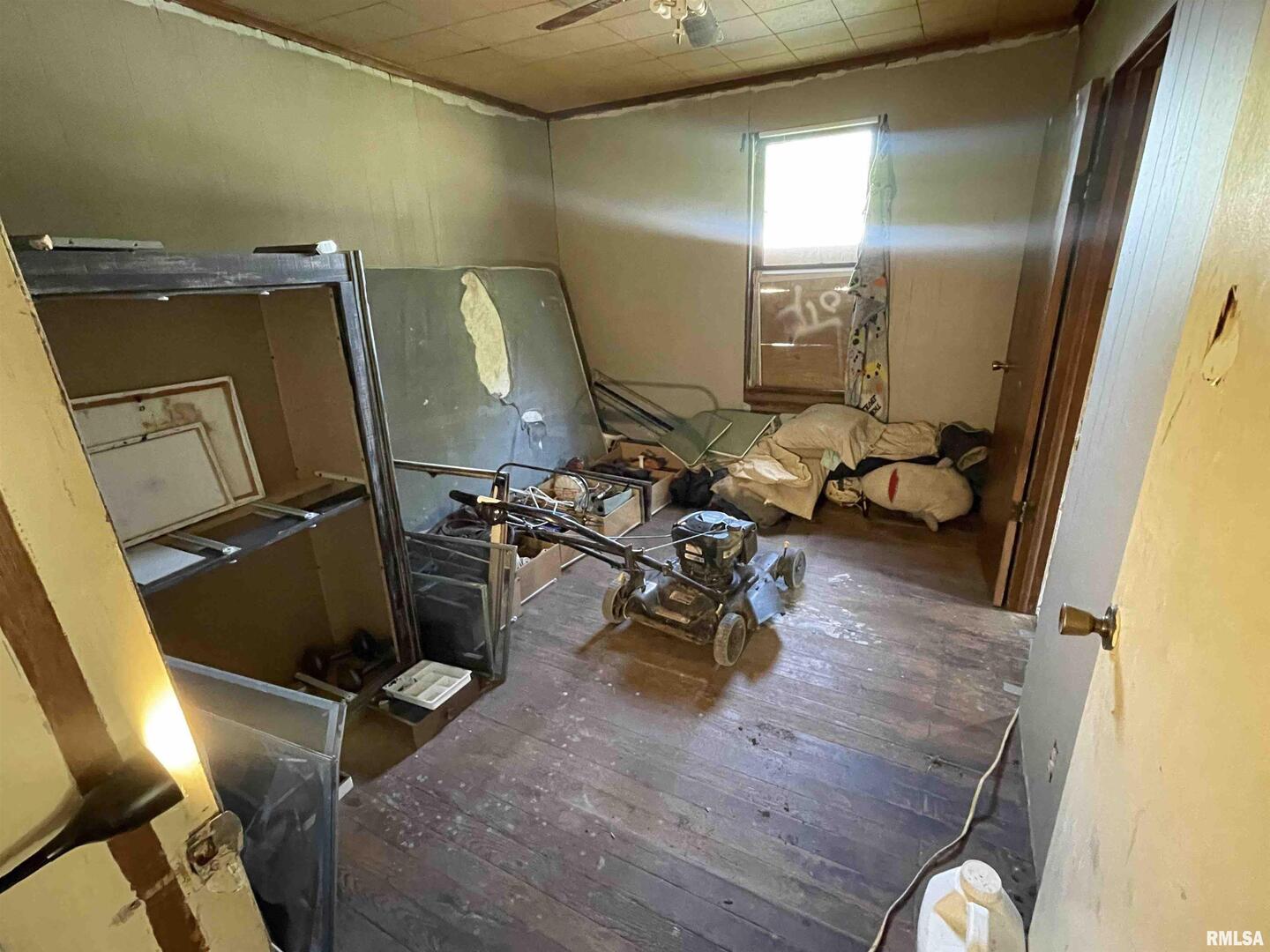 502 East Matthew Street Sesser, IL 62884 - Photo 17 of 18