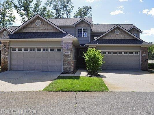10404 Fawn Ridge Trail, Unit 2 Hartland, MI 48353 - Photo 1 of 13 Front