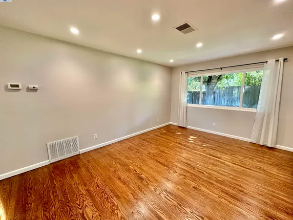 $3,900 | 1243 Missouri Drive, Concord, CA 94521