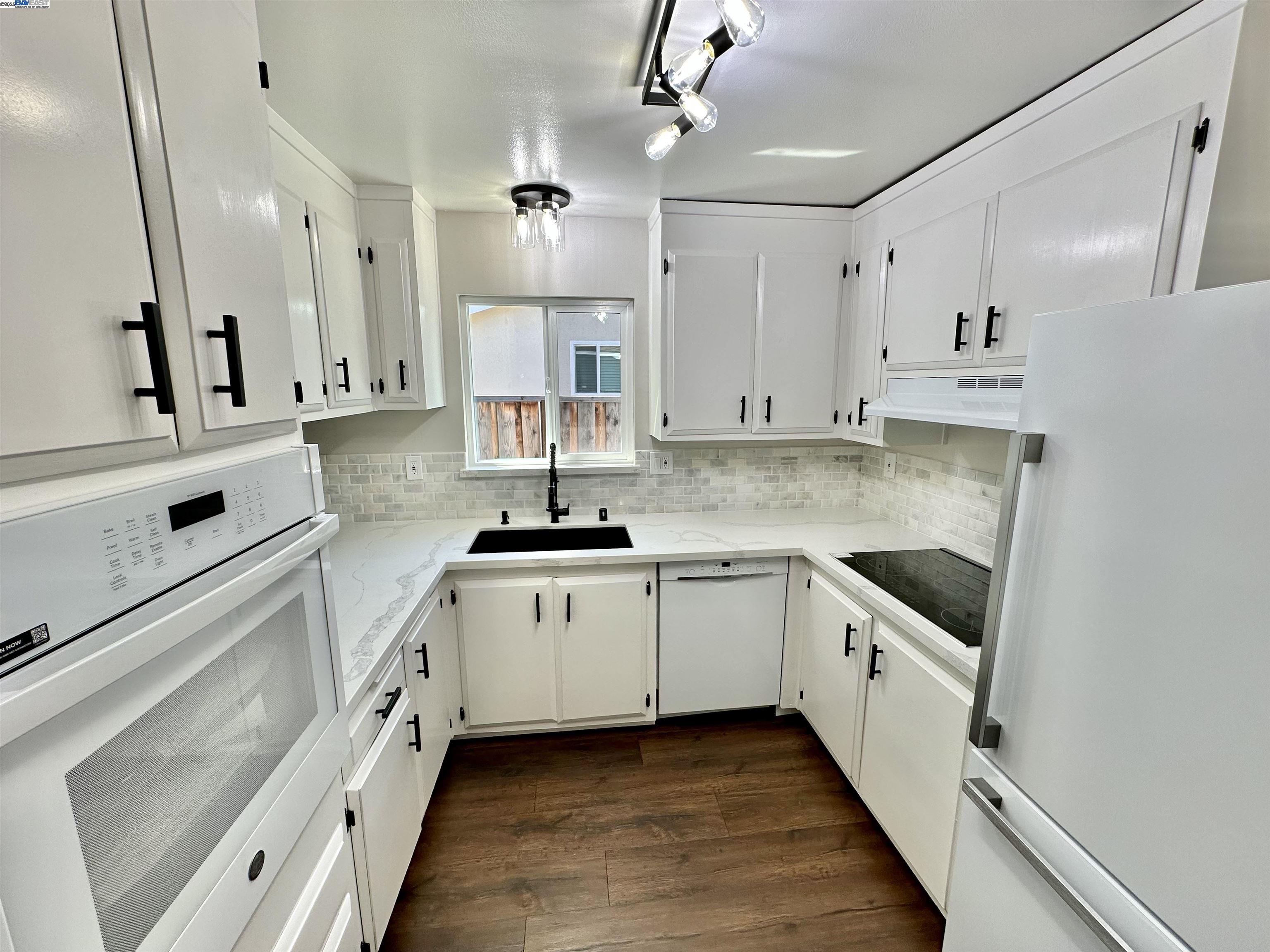 1243 Missouri Drive Concord, CA 94521 - Photo 9 of 42