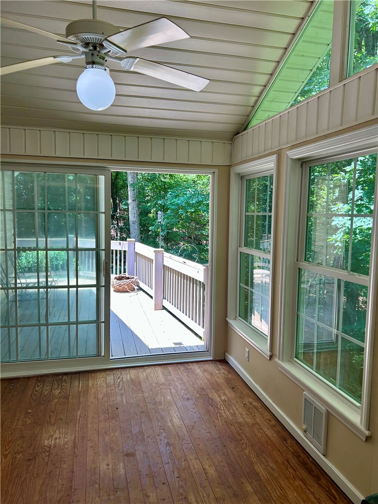 105 Eagle Court Westminster, SC 29693 - Photo 13 of 42