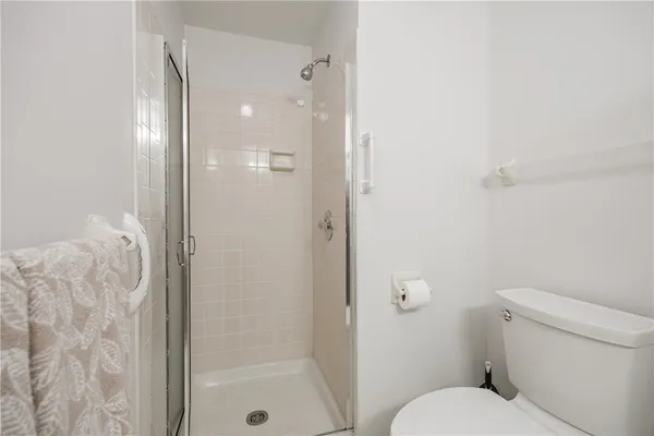 $2,850 | 30 Cambridge Court, Perinton, NY 14450