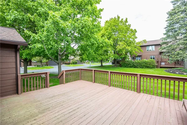 $2,850 | 30 Cambridge Court, Perinton, NY 14450