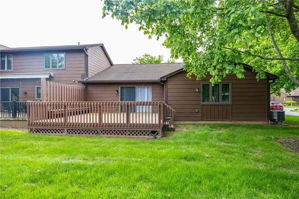 $2,850 | 30 Cambridge Court, Perinton, NY 14450