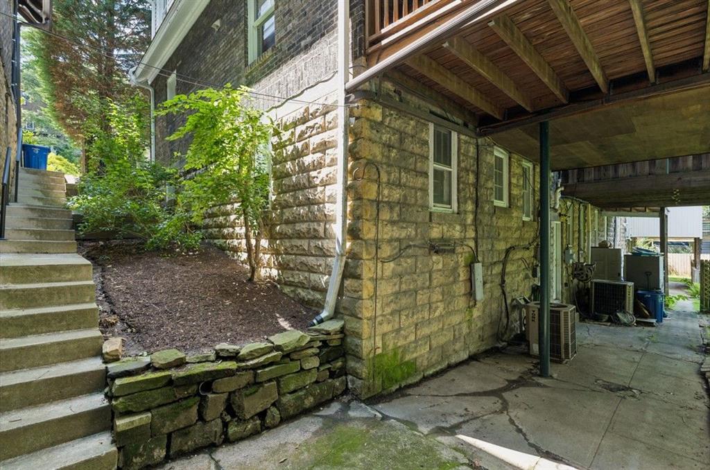 1247 Murdoch Road Pittsburgh, PA 15217 - Photo 32 of 36