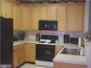 17 Granite Road East Windsor, NJ 08520 - Photo 3 of 4