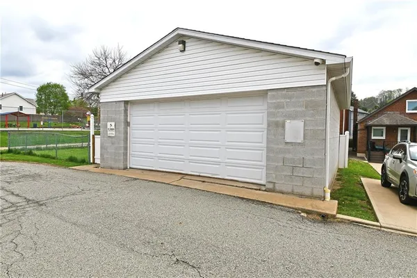 $249,900 | 217 Fairmont Avenue, Trafford, PA 15085