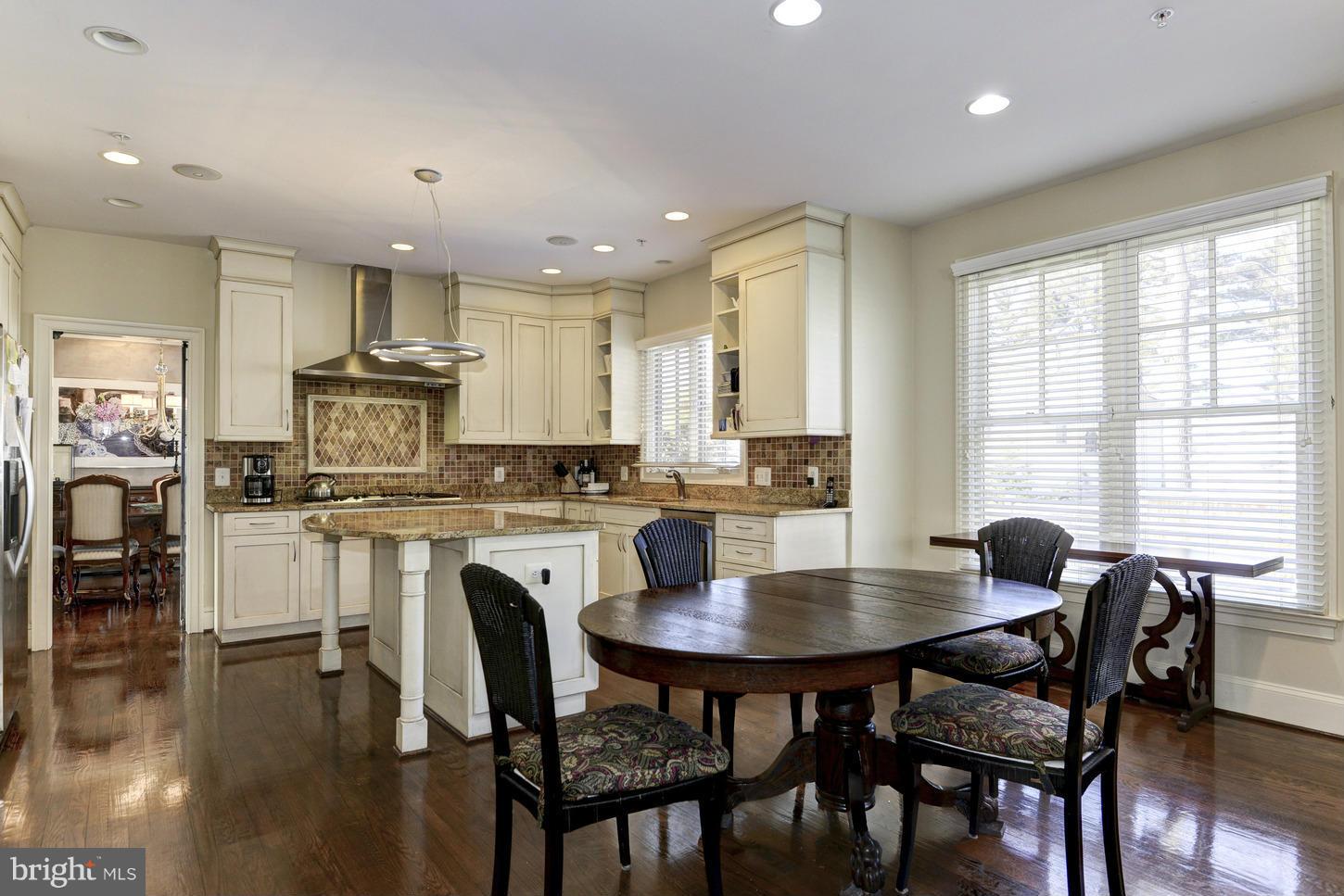 6103 Kirby Road Bethesda, MD 20817 - Photo 10 of 22 Kitchen