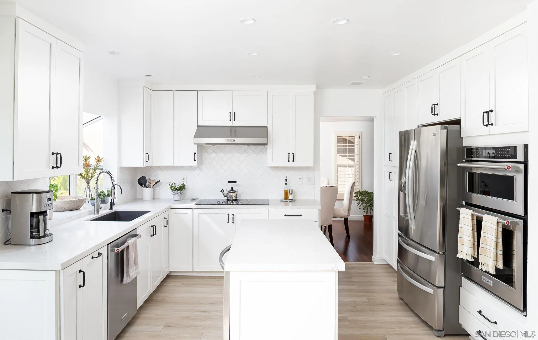 2124 Coolngreen Way Encinitas, CA 92024 - Photo 11 of 45