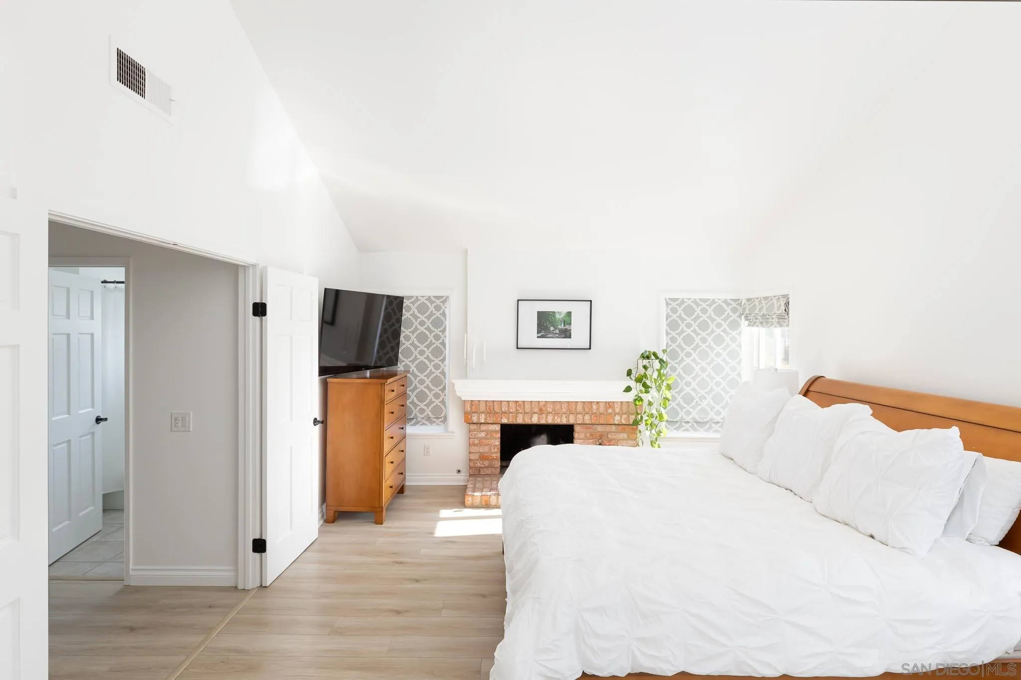 2124 Coolngreen Way Encinitas, CA 92024 - Photo 19 of 45