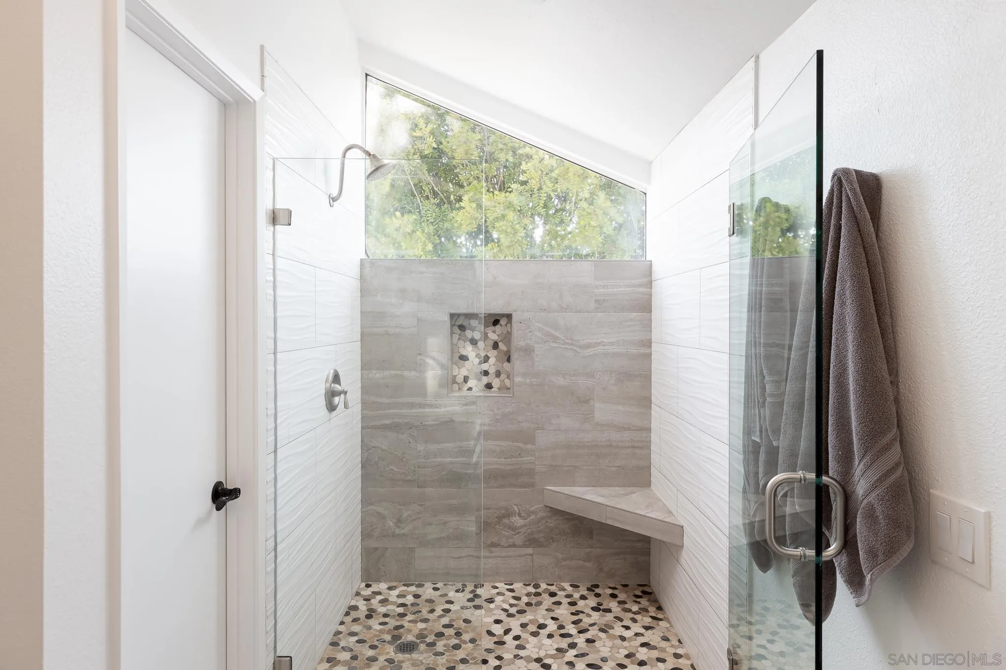 2124 Coolngreen Way Encinitas, CA 92024 - Photo 20 of 45