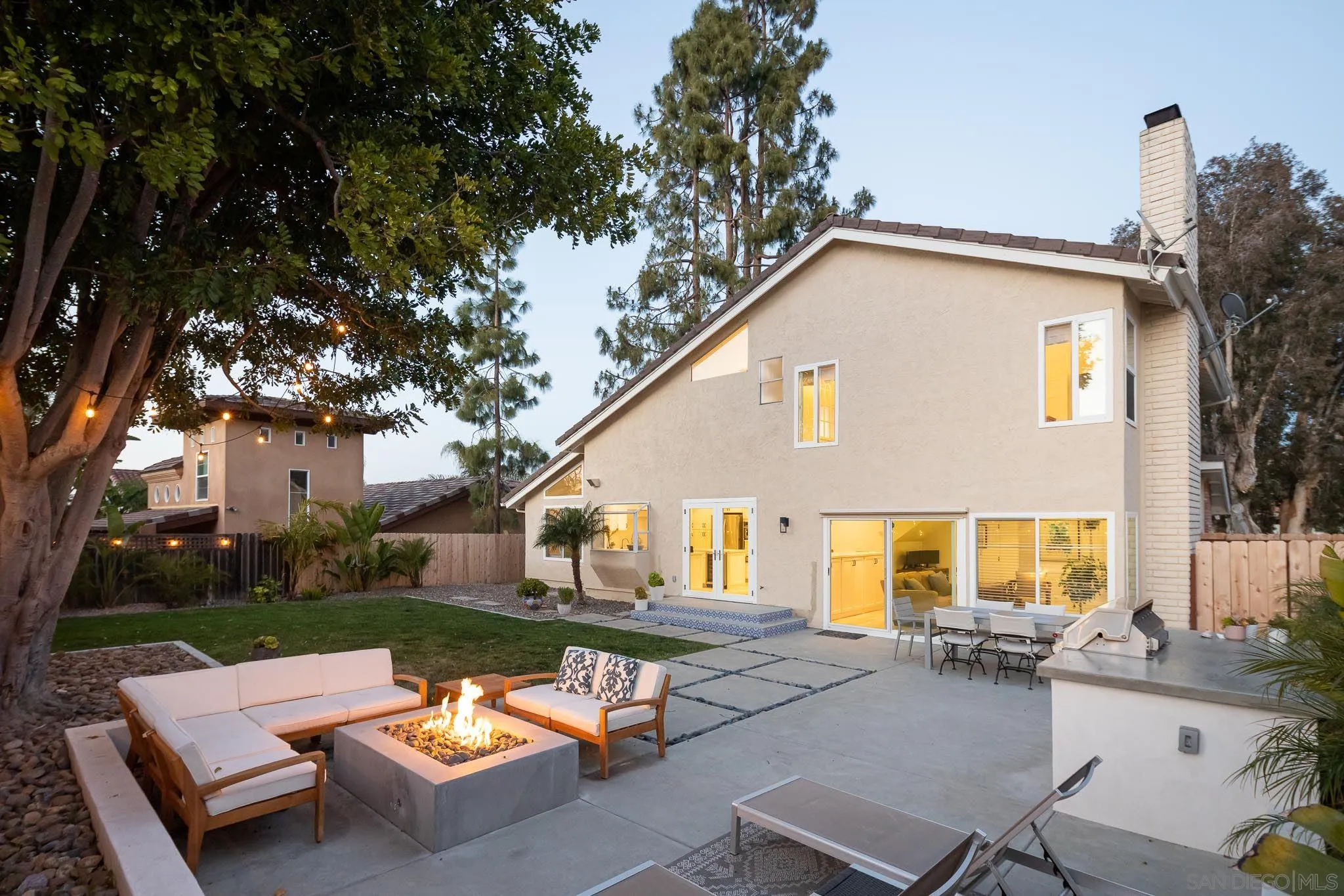 2124 Coolngreen Way Encinitas, CA 92024 - Photo 6 of 45