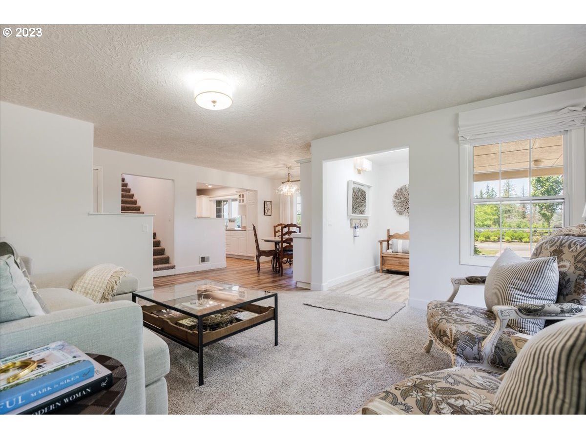 21187 South Leland Road Oregon City, OR 97045 - Photo 23 of 48 Gallery Image 23