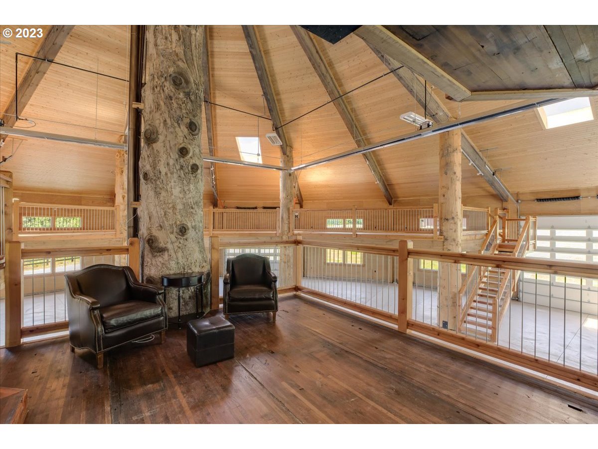 21187 South Leland Road Oregon City, OR 97045 - Photo 32 of 48 Gallery Image 32