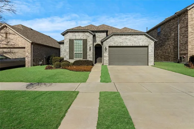 $2,700 | 1916 Quail Lane, Argyle, TX 76226