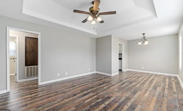 $1,395 | 1525 Hugh Hunter Road, Oak Grove, KY 42262