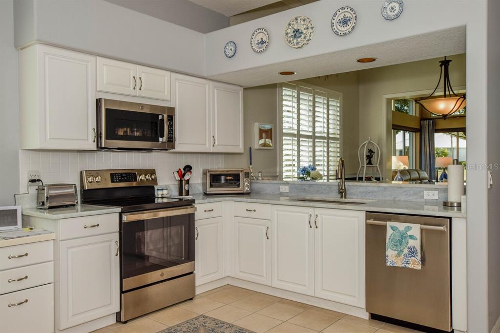 657 Crossfield Circle, Unit 6 Venice, FL 34293 - Photo 13 of 60