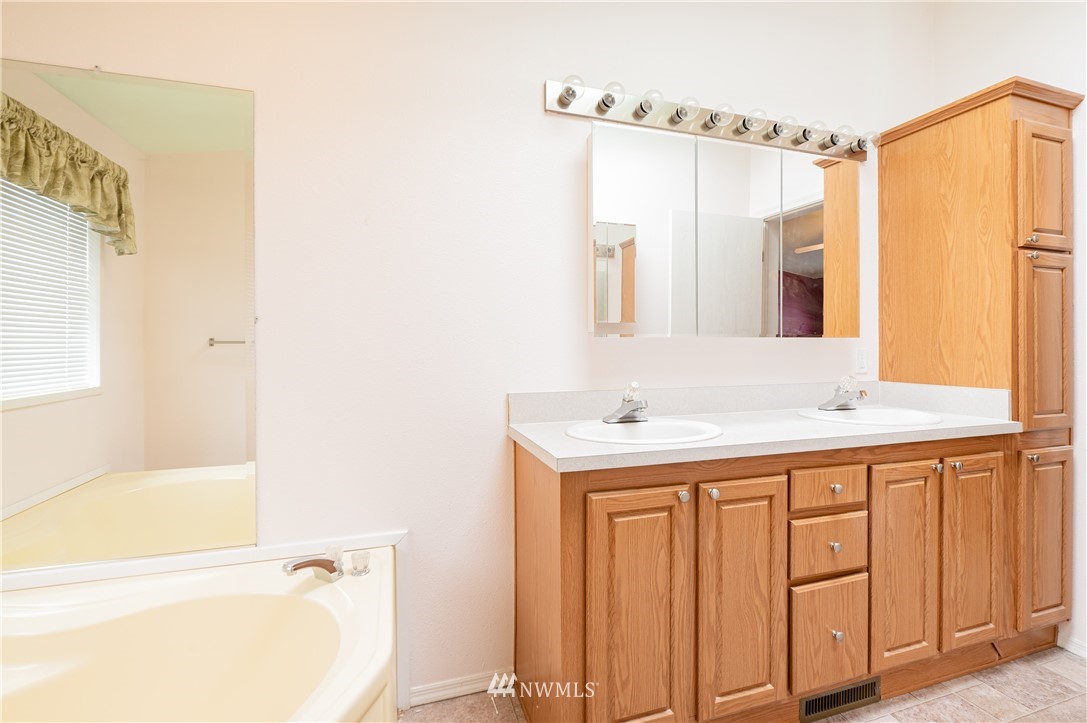 46777 Baker Loop Road Concrete, WA 98237 - Photo 13 of 30 Gallery Image 13