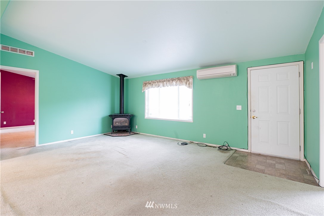 46777 Baker Loop Road Concrete, WA 98237 - Photo 4 of 30 Gallery Image 4