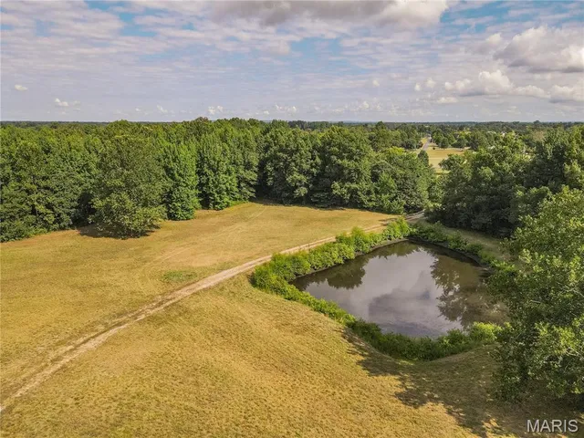 $379,900 | 37 Plantation Drive, Sikeston, MO 63801