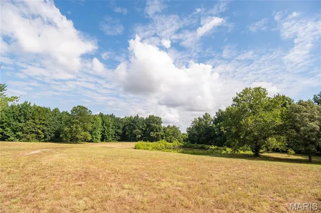 $379,900 | 37 Plantation Drive, Sikeston, MO 63801