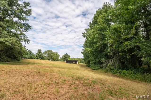 $379,900 | 37 Plantation Drive, Sikeston, MO 63801