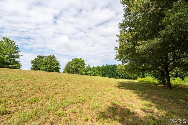 $379,900 | 37 Plantation Drive, Sikeston, MO 63801