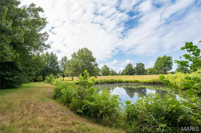 $379,900 | 37 Plantation Drive, Sikeston, MO 63801