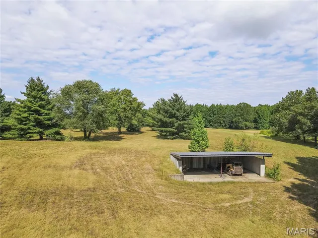 $379,900 | 37 Plantation Drive, Sikeston, MO 63801