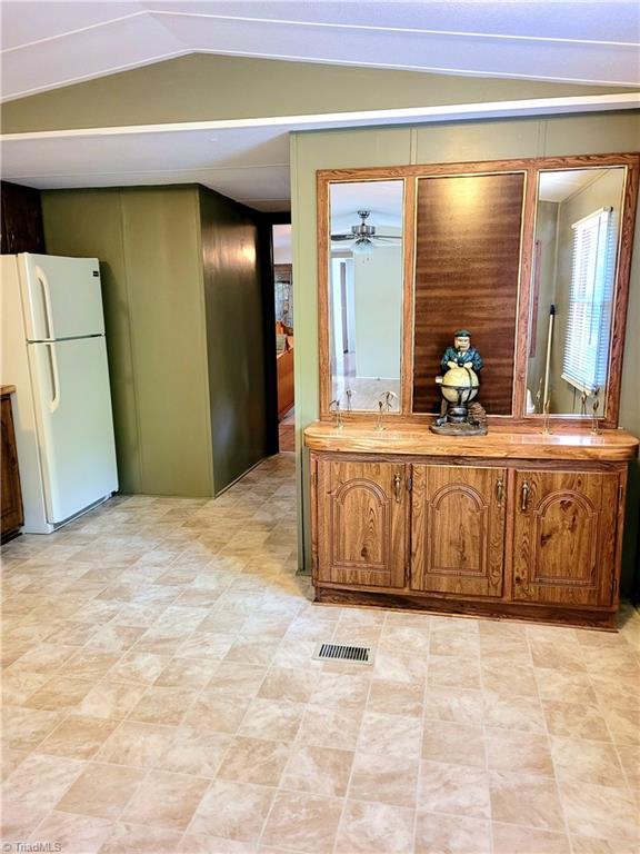 243 Robin Hood Road Lexington, NC 27292 - Photo 3 of 20 Gallery Image 3