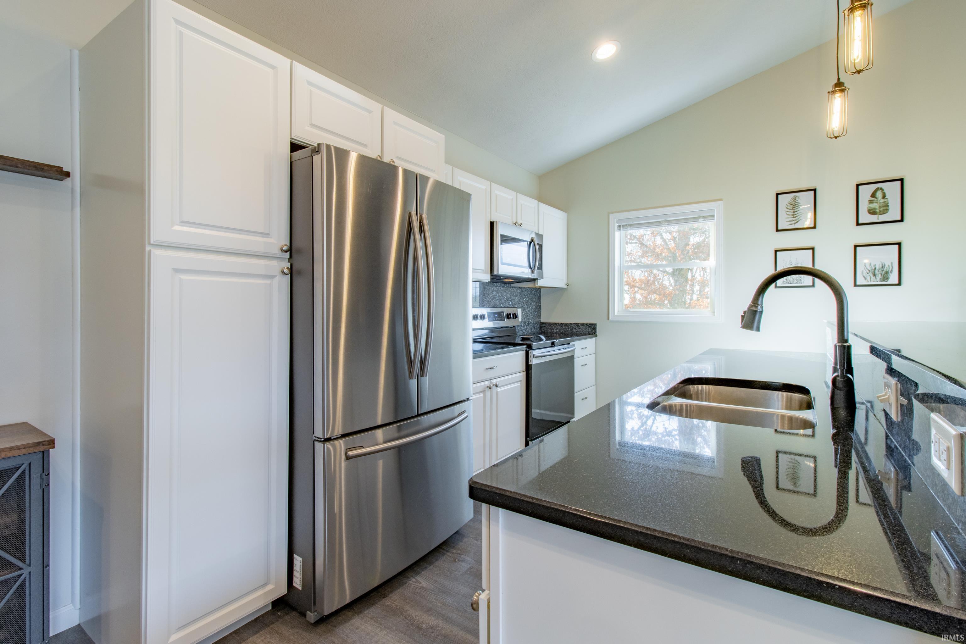 8658 West Hinds Road Bloomington, IN 47403 - Photo 13 of 35 Gallery Image 13