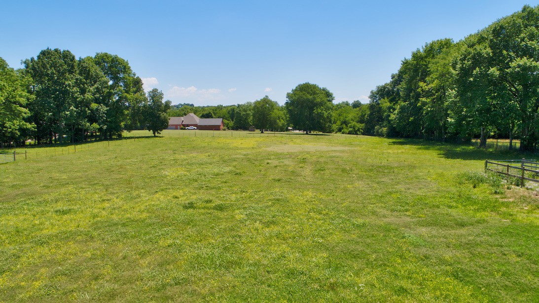 3981 Horn Springs Road Lebanon, TN 37087 - Photo 5 of 50