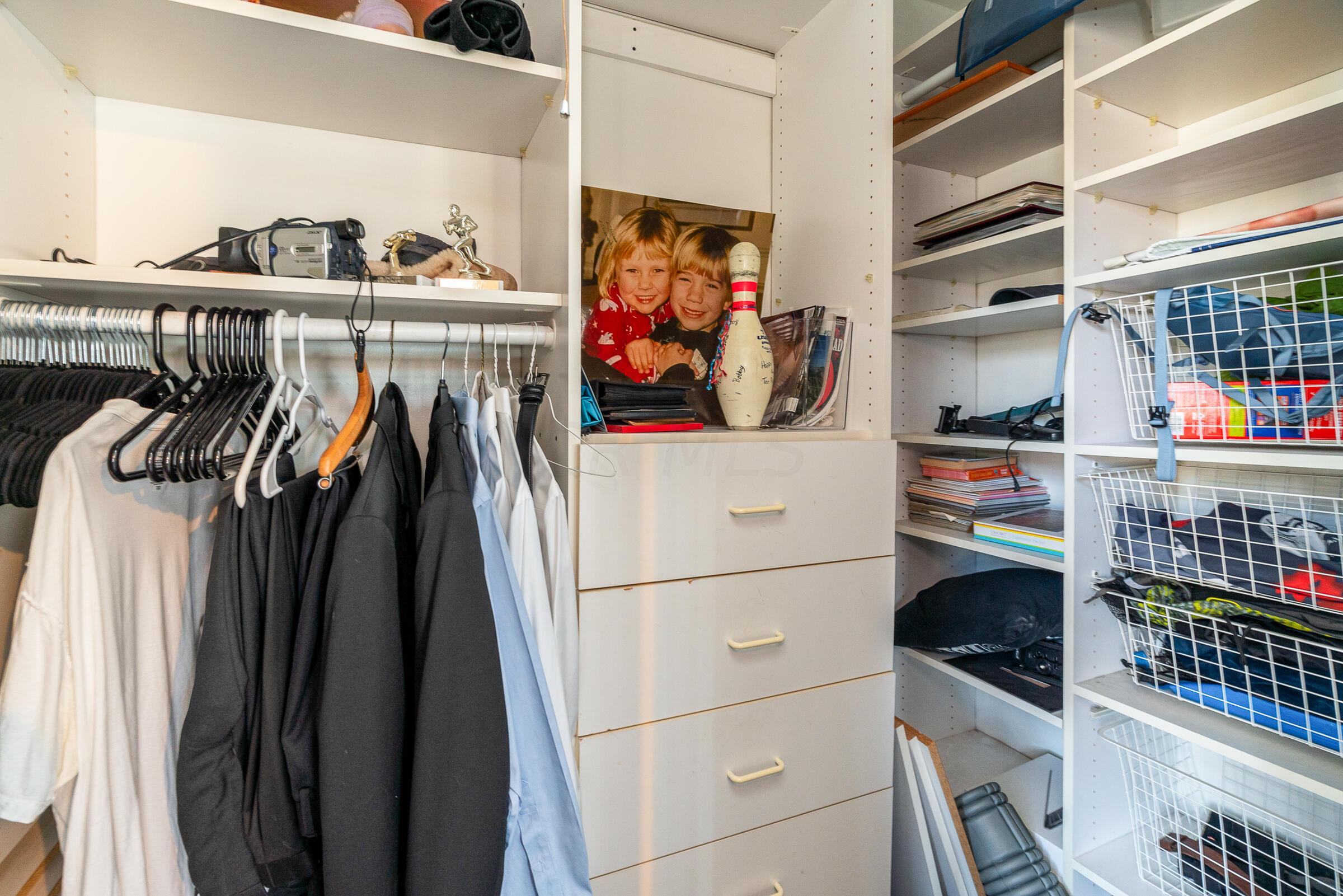 2087 Lower Chelsea Road Columbus, OH 43212 - Photo 30 of 52 walk-in closet