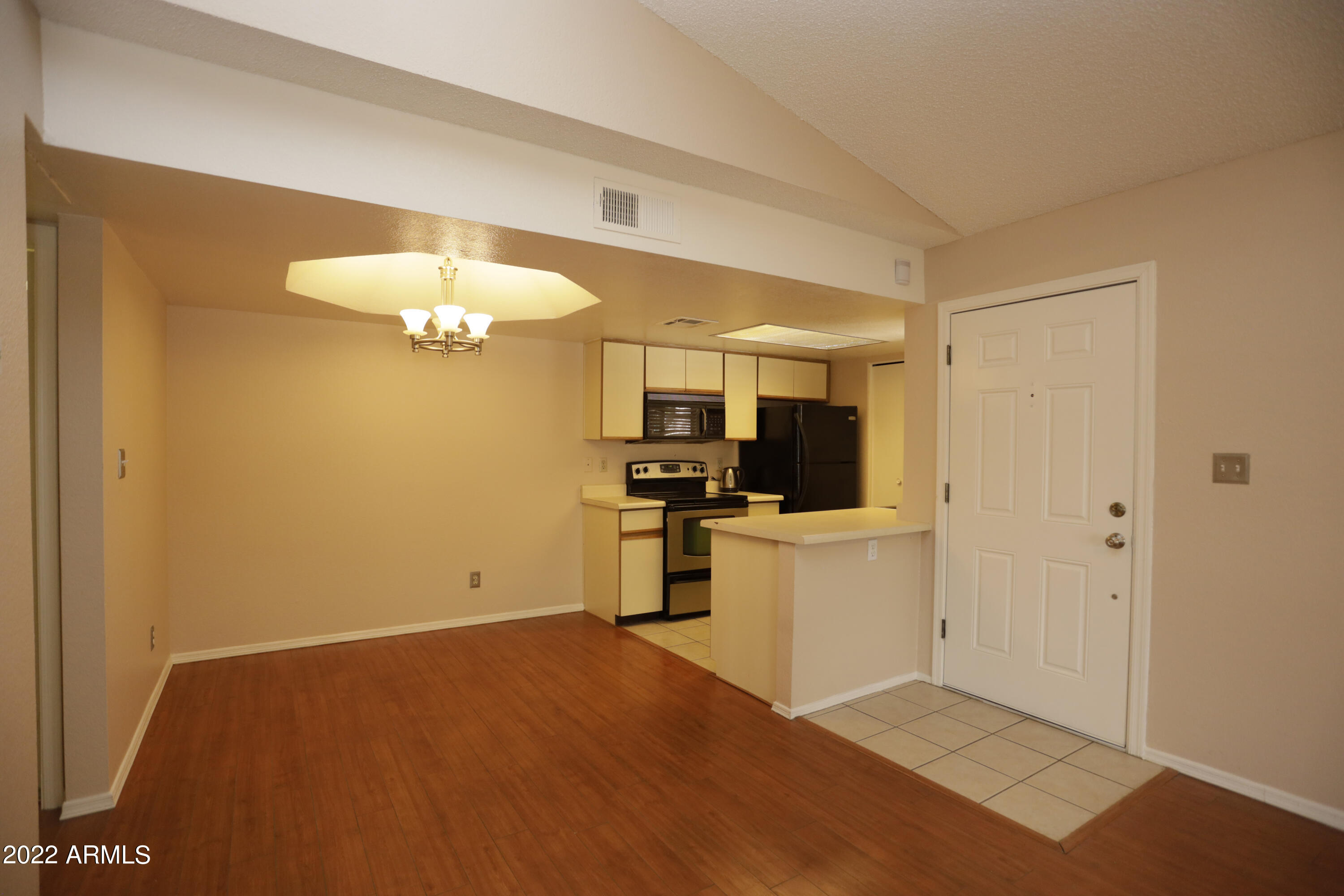 2855 South Ext Road, Unit 211 Mesa, AZ 85210 - Photo 4 of 20 _L8A1420