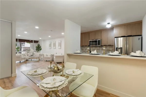 $472,000 | 4900 Overland Avenue, Unit 135, Culver City, CA 90230