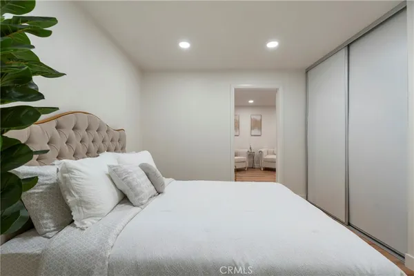 $472,000 | 4900 Overland Avenue, Unit 135, Culver City, CA 90230