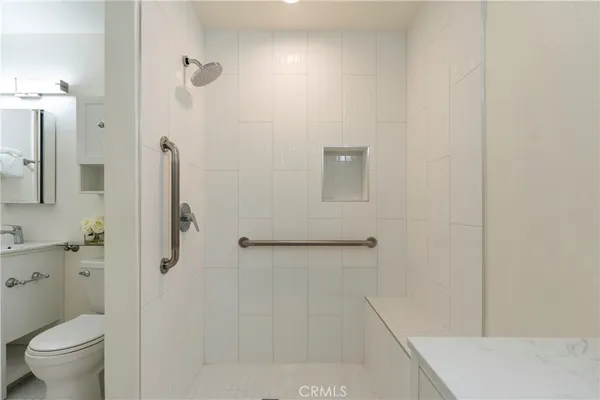 $472,000 | 4900 Overland Avenue, Unit 135, Culver City, CA 90230