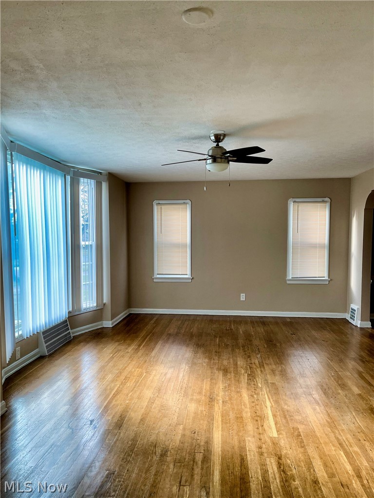 3073 Livingston Road Cleveland, OH 44120 - Photo 2 of 20 Gallery Image 2
