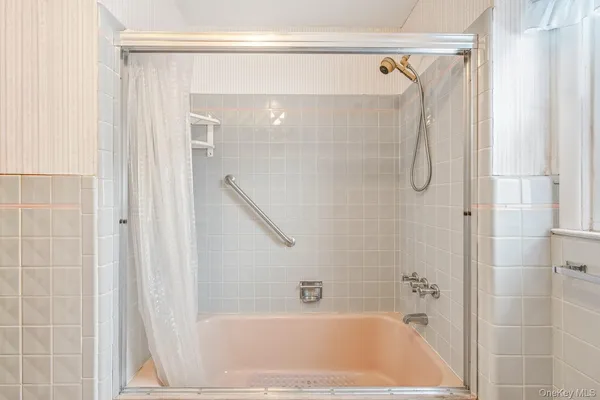 $1,149,000 | 138-07 13th Avenue | Whitestone