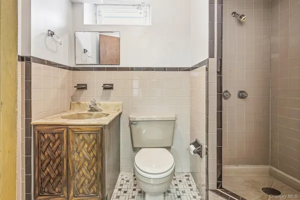 $1,149,000 | 138-07 13th Avenue | Whitestone