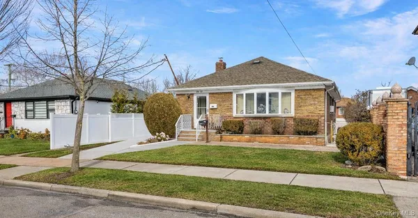 $1,149,000 | 138-07 13th Avenue | Whitestone