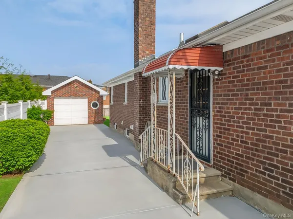 $1,149,000 | 138-07 13th Avenue | Whitestone