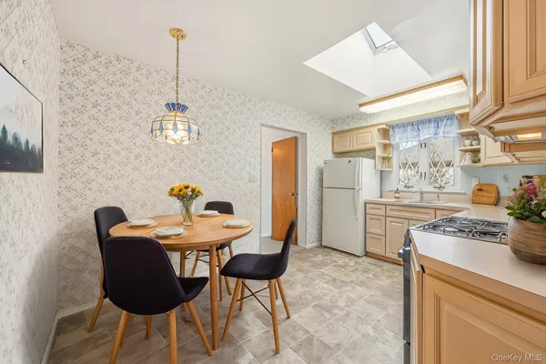 $1,149,000 | 138-07 13th Avenue | Whitestone