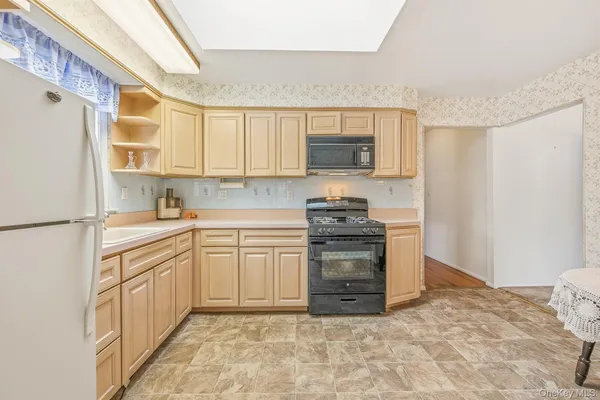 $1,149,000 | 138-07 13th Avenue | Whitestone