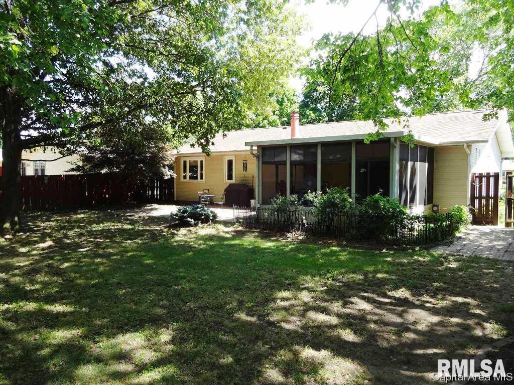 2225 Trowbridge Road Springfield, IL 62703 - Photo 2 of 24