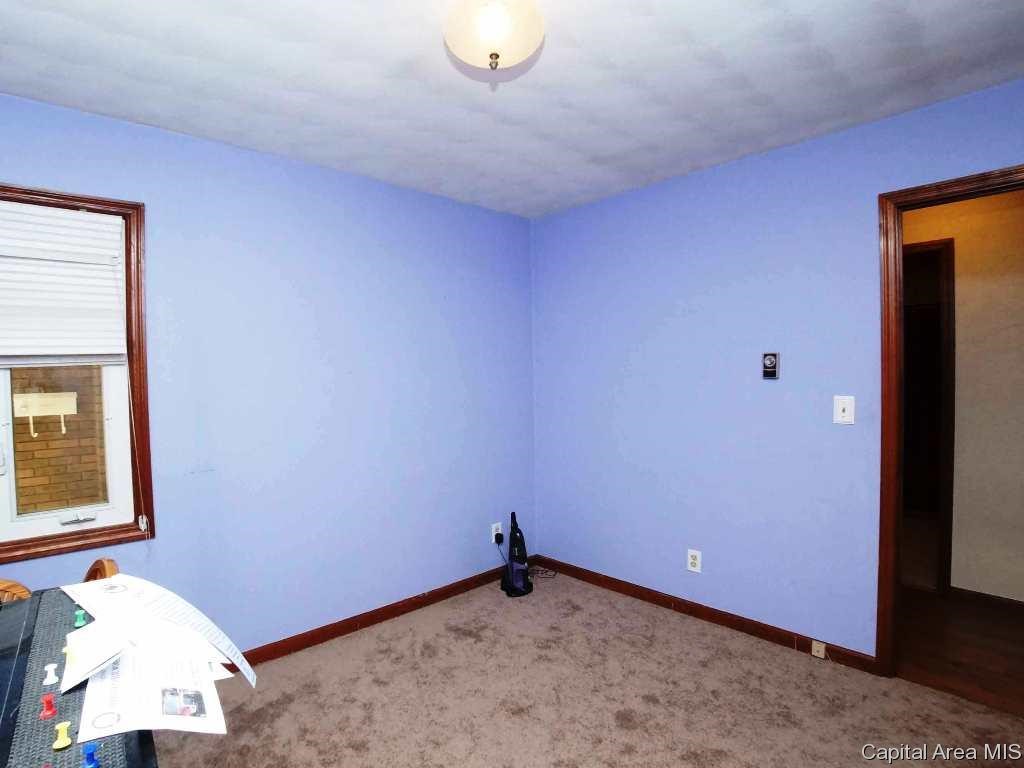 2225 Trowbridge Road Springfield, IL 62703 - Photo 13 of 24