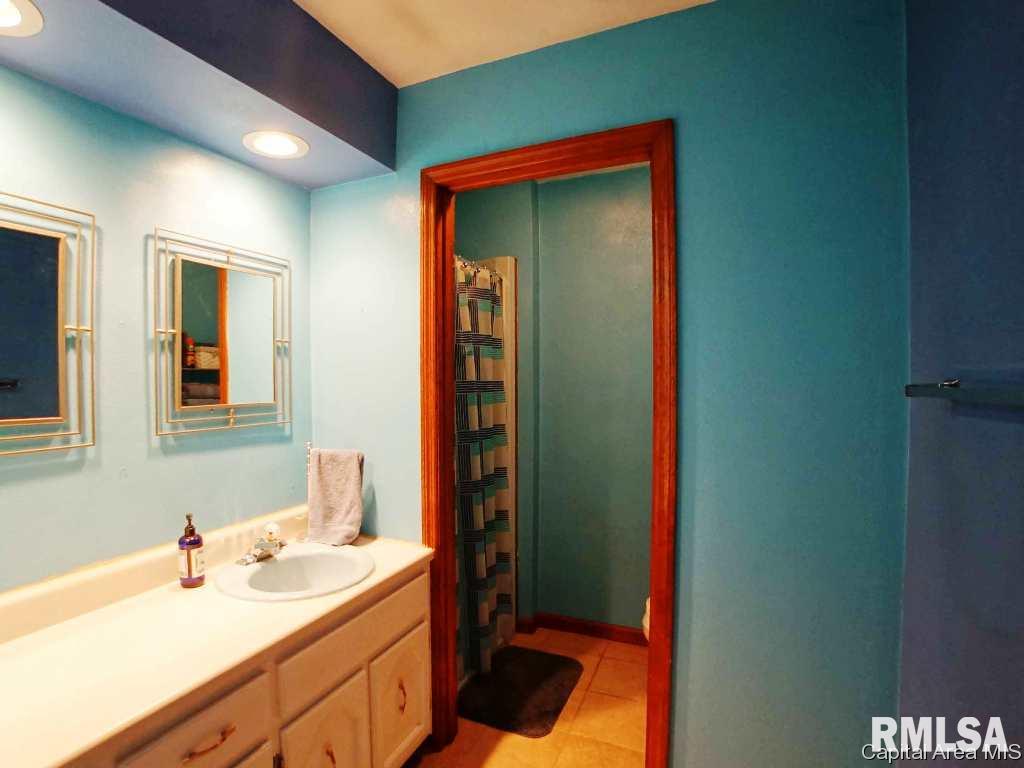 2225 Trowbridge Road Springfield, IL 62703 - Photo 9 of 24