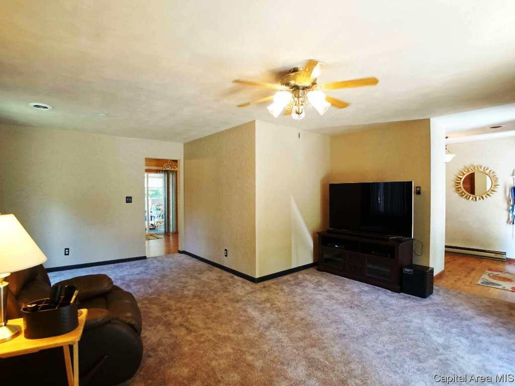 2225 Trowbridge Road Springfield, IL 62703 - Photo 10 of 24