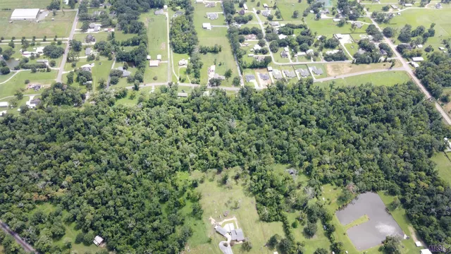 $400,000 | 9298 La Highway, Gonzales, LA 70737