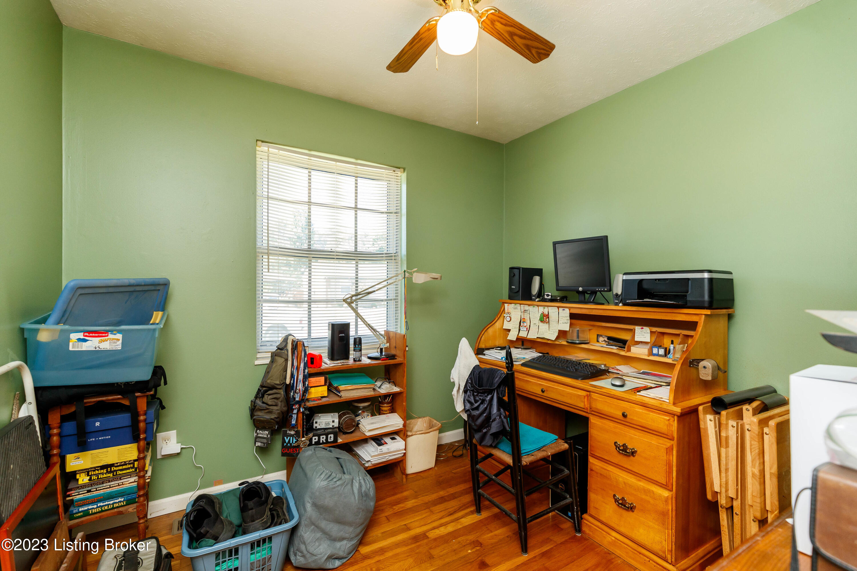 508 Overlook Road Louisville, KY 40229 - Photo 14 of 19 A09I6460